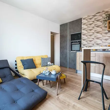 Apartment Oz - Centre Of - Free Parking Pula